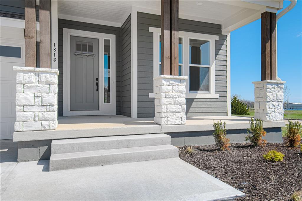 Photo 2 of 1813 SW Arbormist Drive