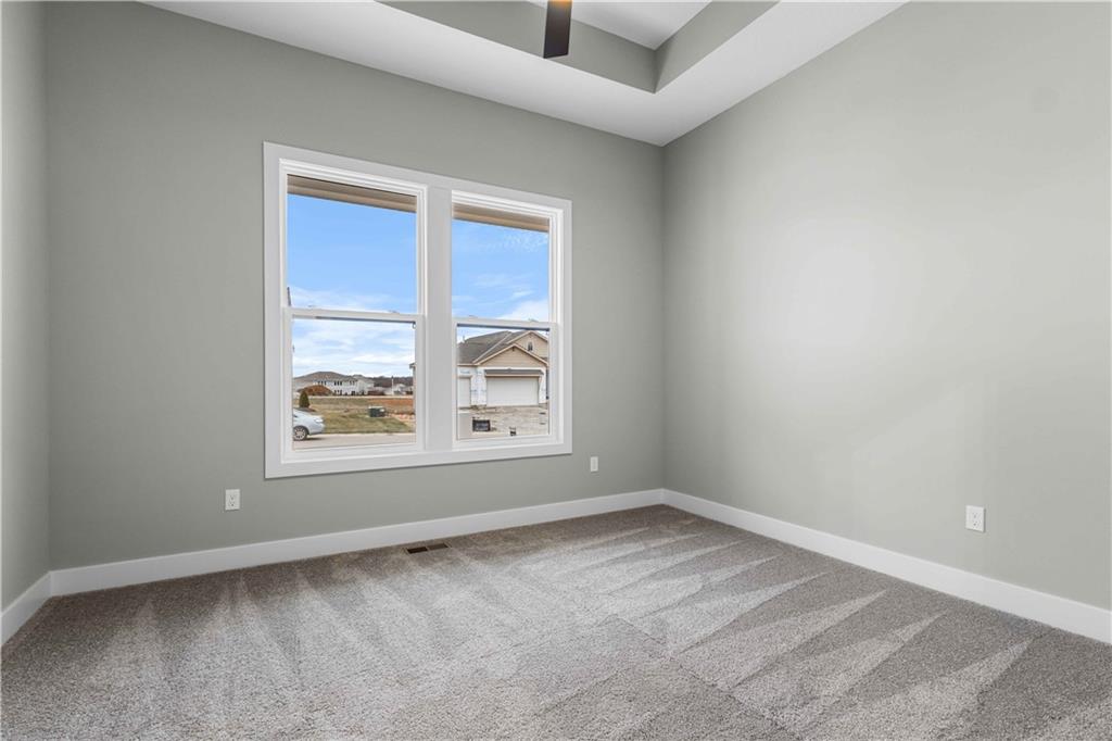 Photo 3 of 4524 SW Berkshire Drive