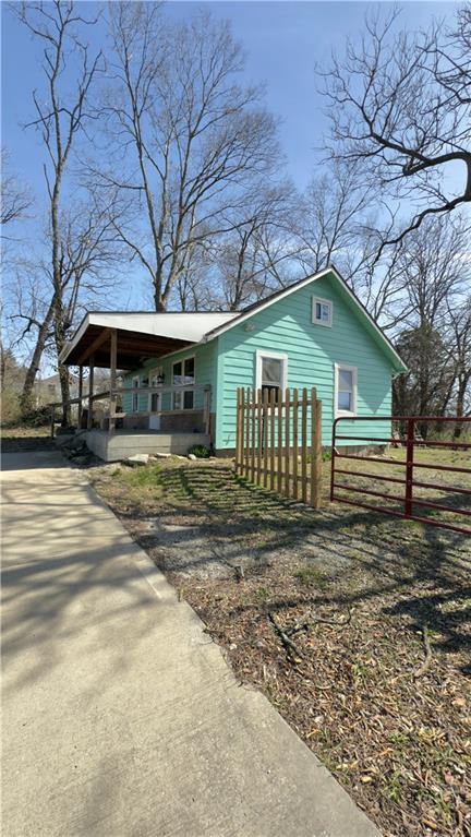 Photo 6 of 9409 E Independence Avenue
