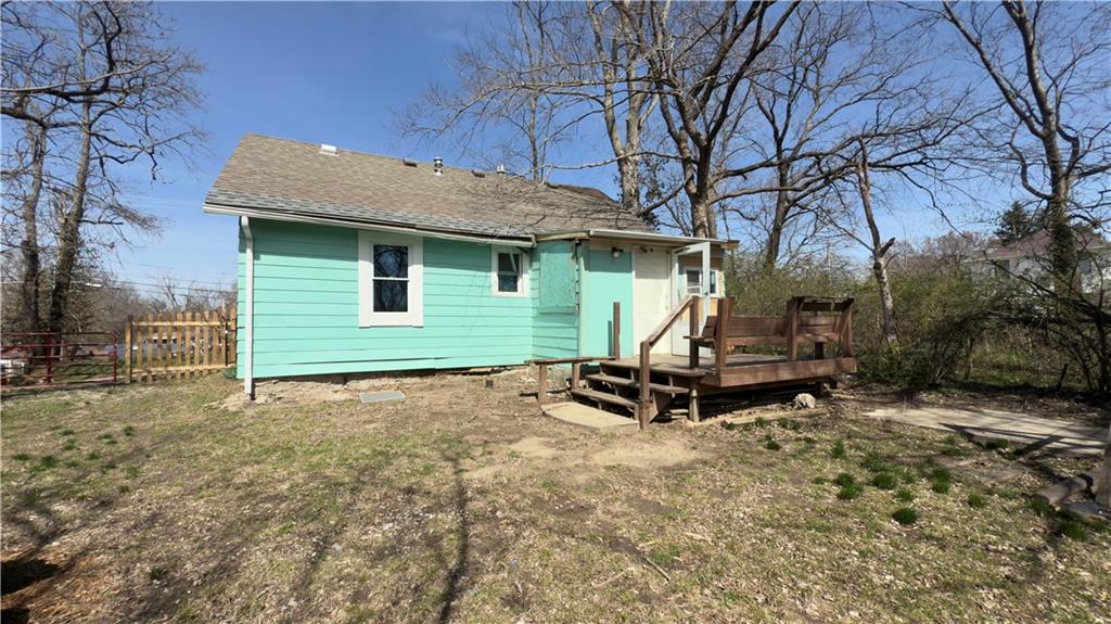 Photo 7 of 9409 E Independence Avenue