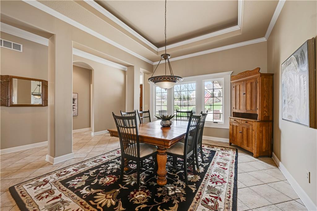 Photo 5 of 16661 S Country Club Drive