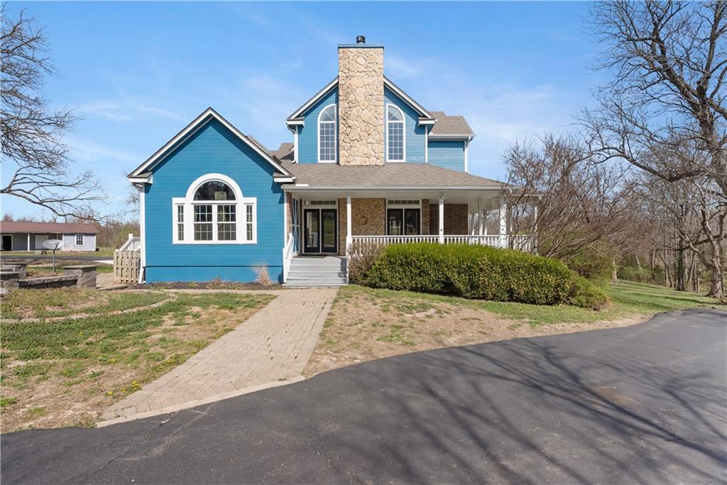 Photo 3 of 33604 E Stringtown Road