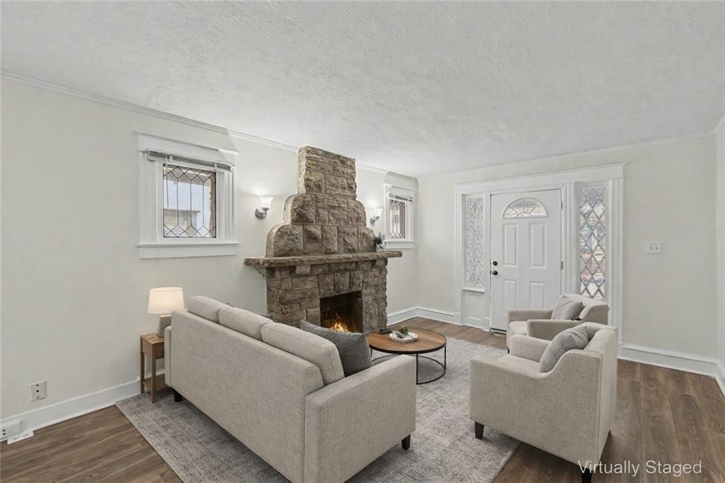 Photo 3 of 4026 Agnes Avenue