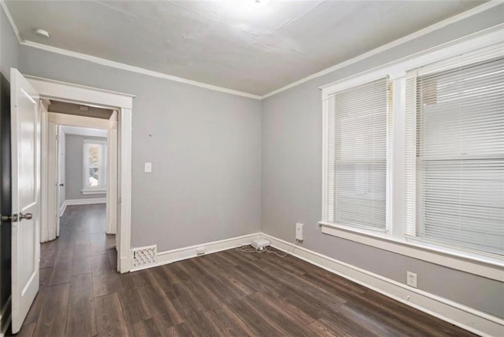 Photo 7 of 4026 Agnes Avenue