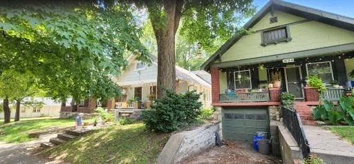 Photo 4 of 3816 Wyoming Street