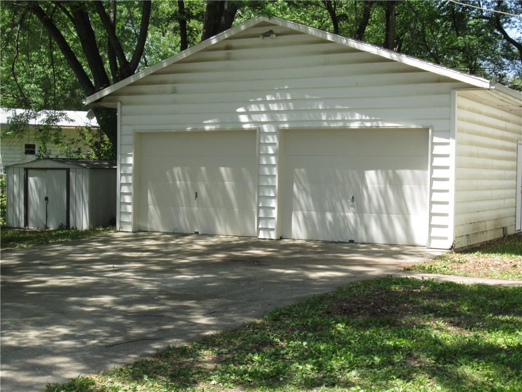 Photo 5 of 3816 Wyoming Street