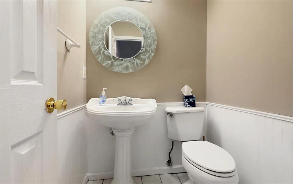 Photo 4 of 10021 W 52nd Street