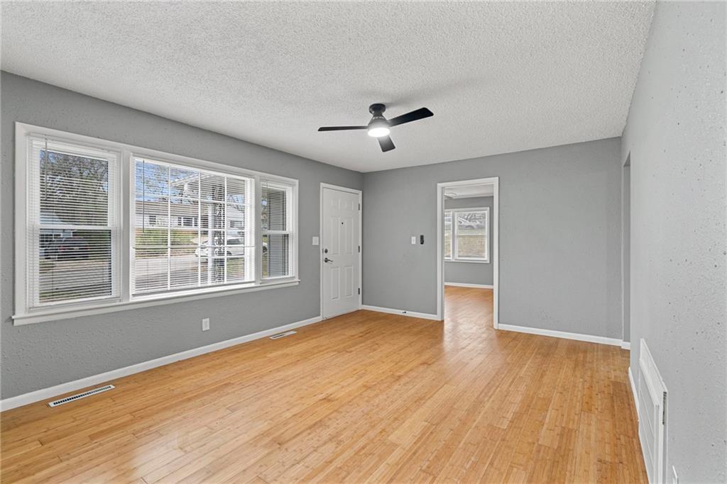 Photo 3 of 6121 Cleveland Avenue
