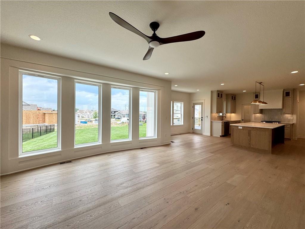 Photo 6 of 10316 N Smalley Drive