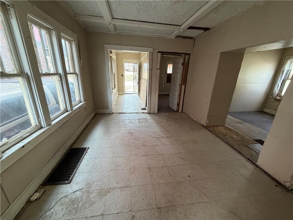 Photo 5 of 4907 Walrond Avenue