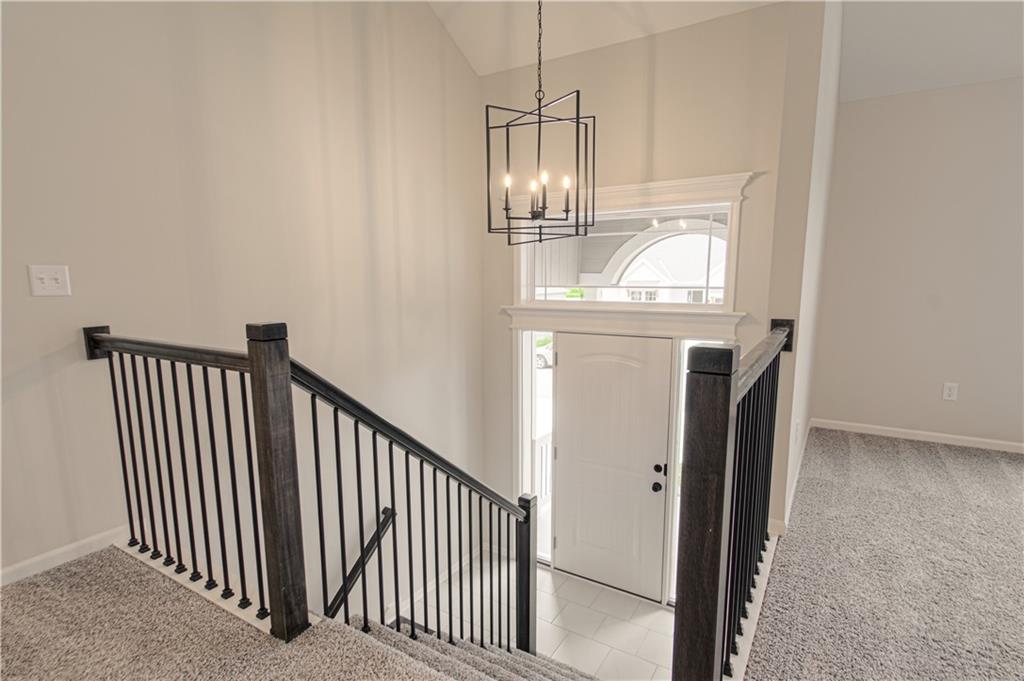 Photo 5 of 10139 N Poplar Avenue