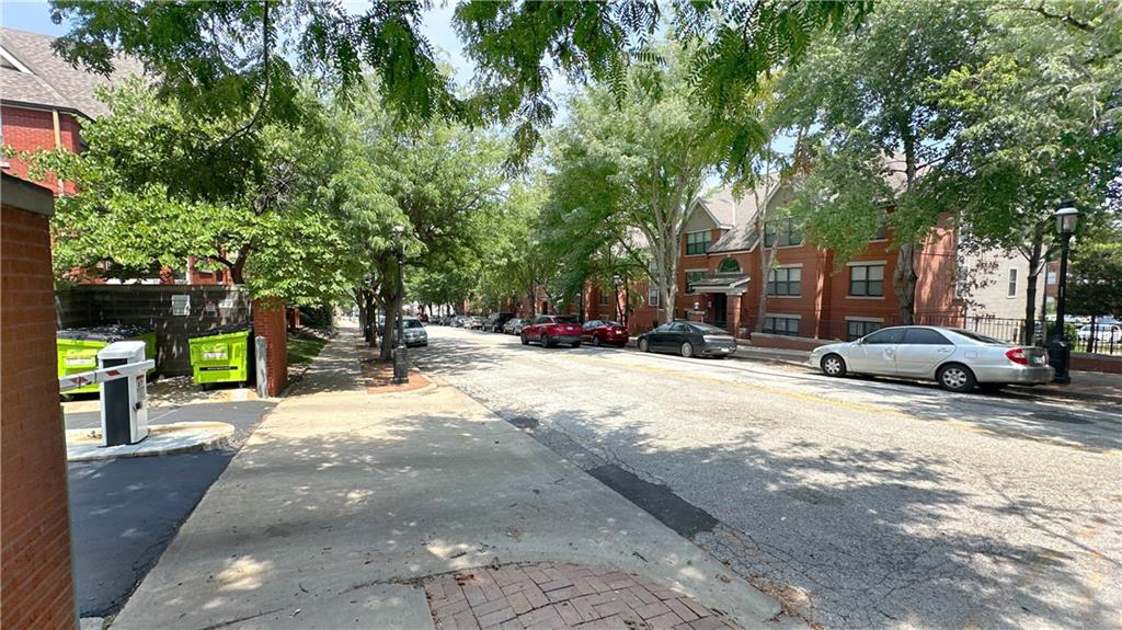 Photo 5 of 504 W 10th Street #504