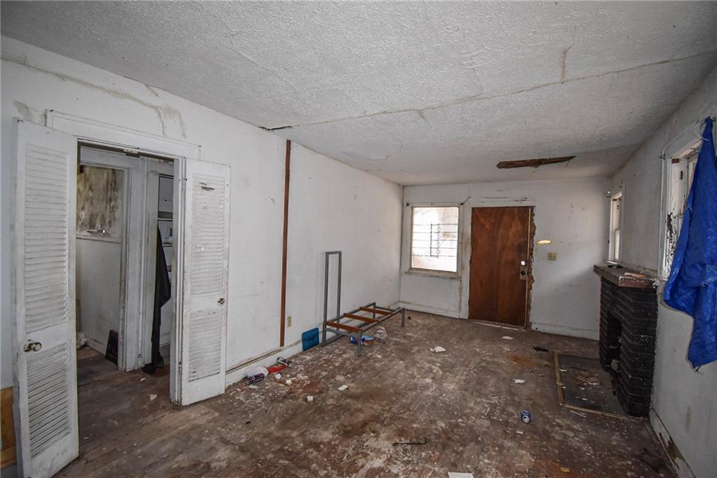 Photo 6 of 5406 Jackson Avenue