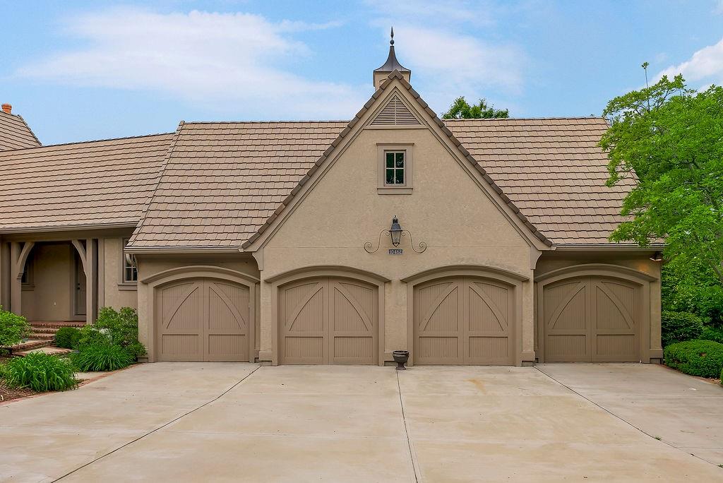 Photo 5 of 10462 S Oakcrest Lane