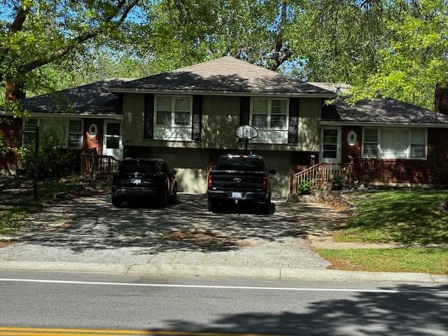 Photo 2 of 1508 E Sheridan Street