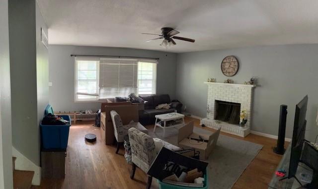 Photo 4 of 1508 E Sheridan Street