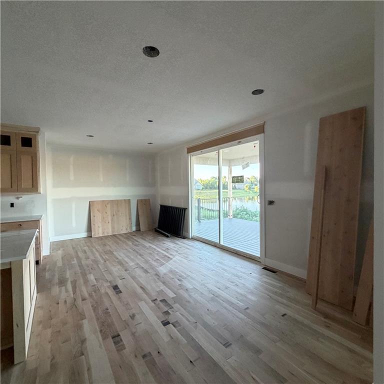 Photo 5 of 2347 Foxtail Drive