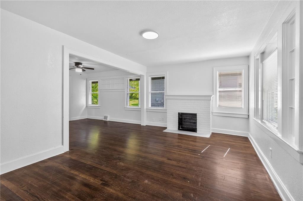 Photo 5 of 1308 E 59th Street