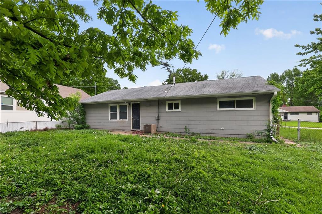 Photo 7 of 7106 E 107 Terrace