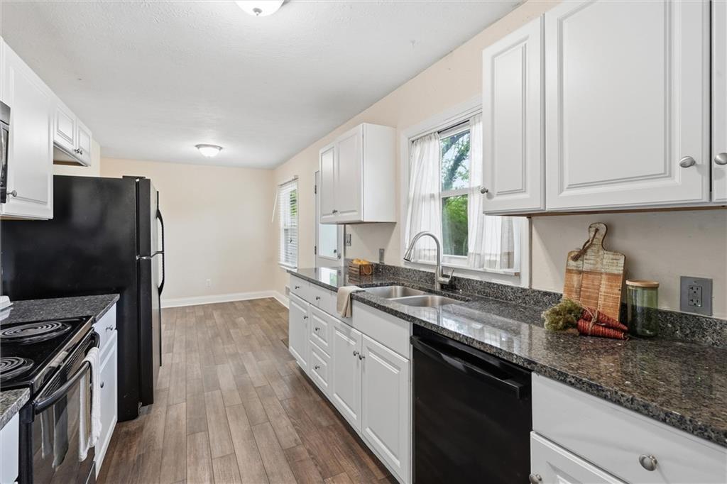 Photo 6 of 2902 W 7th Street
