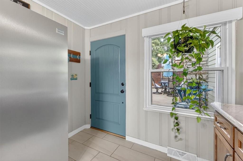 Photo 6 of 25 Beach Drive