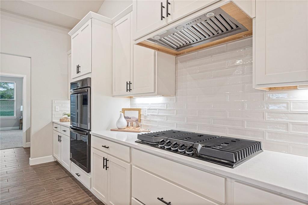 Photo 5 of 18520 W 195th Street