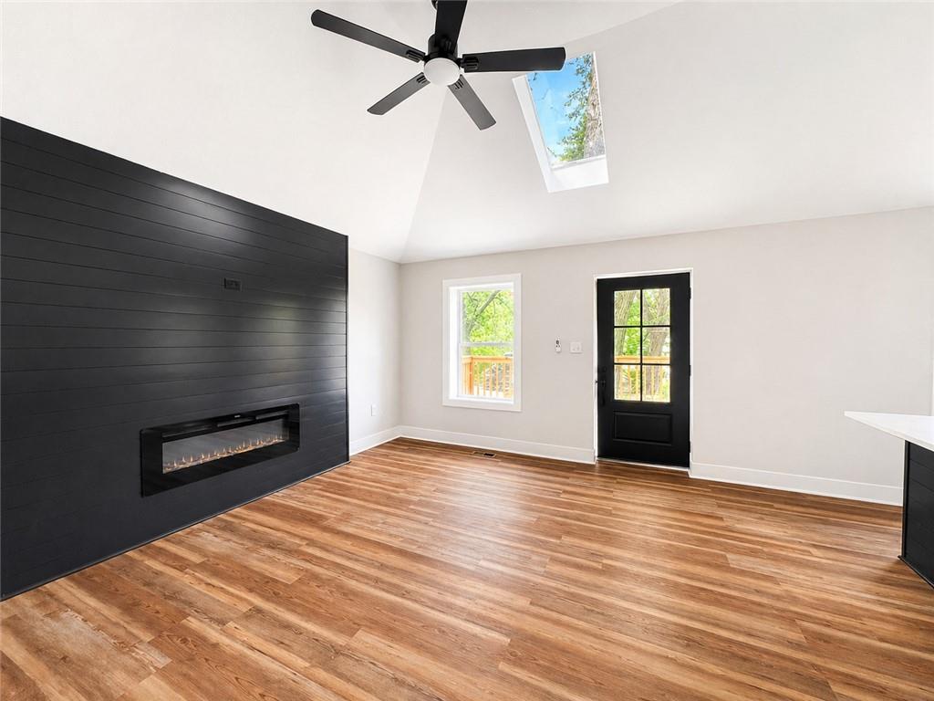 Photo 6 of 705 S Fairview Avenue