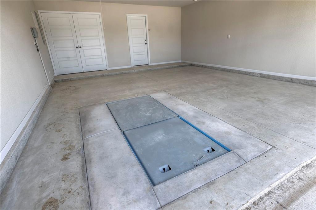 Photo 7 of 18390 W 195th Street