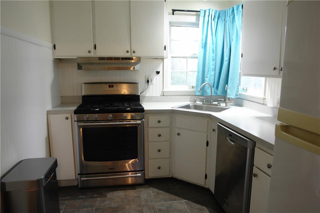 Photo 5 of 8212 Mackey Street