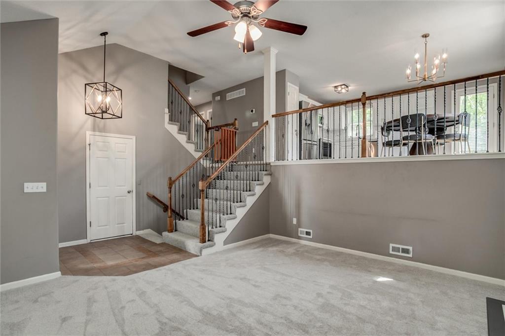 Photo 5 of 503 S 137th Place