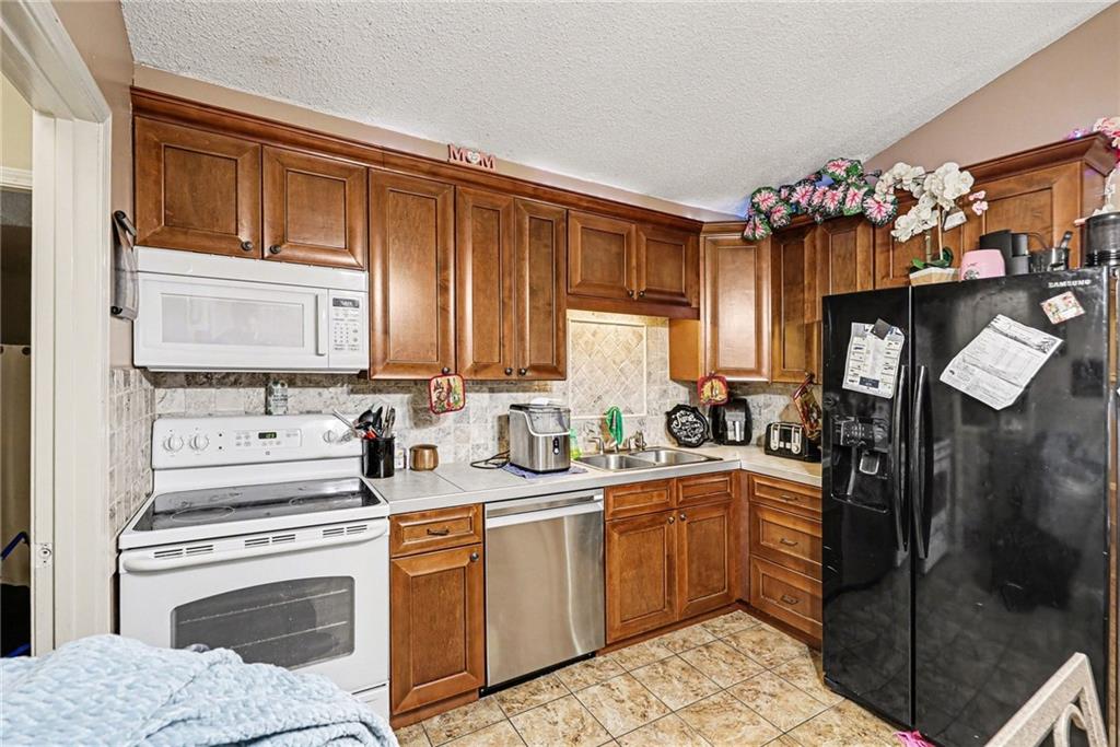 Photo 7 of 14025 Ballantrae Drive