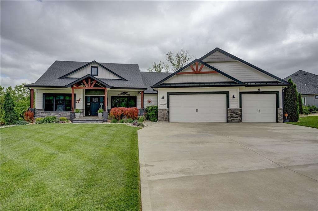 Photo of 4 Black Hawk Drive