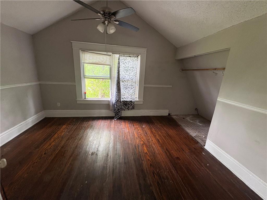 Photo 4 of 2206 Montgall Avenue