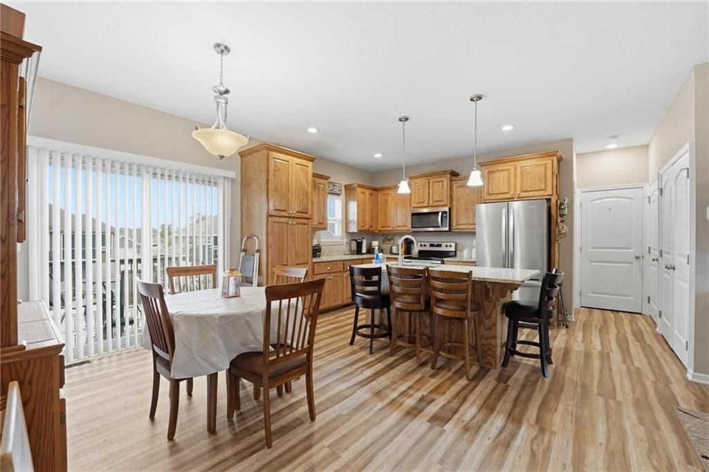 Photo 6 of 941 N Cottonwood Court