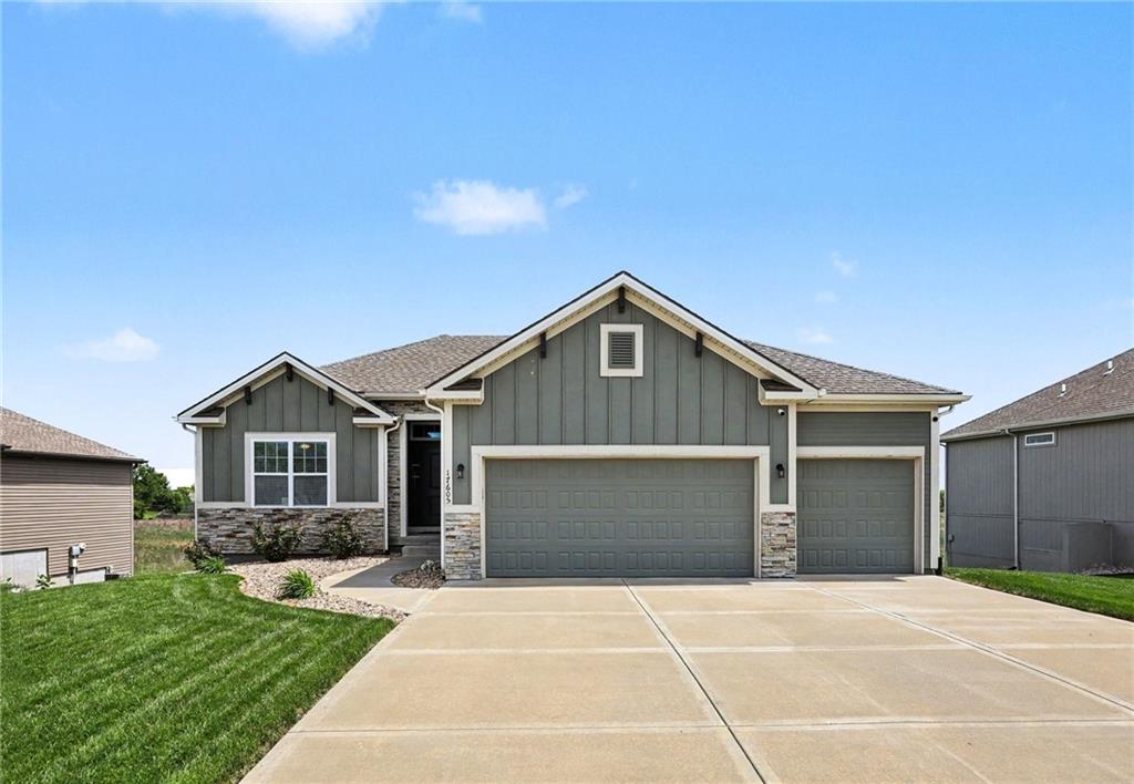 Photo 4 of 17605 Greyhawke Ridge Drive