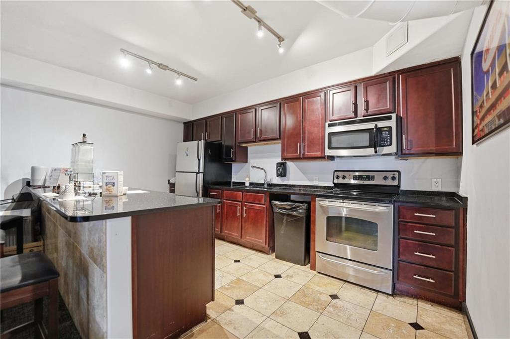 Photo 6 of 700 E 8th Street #14N