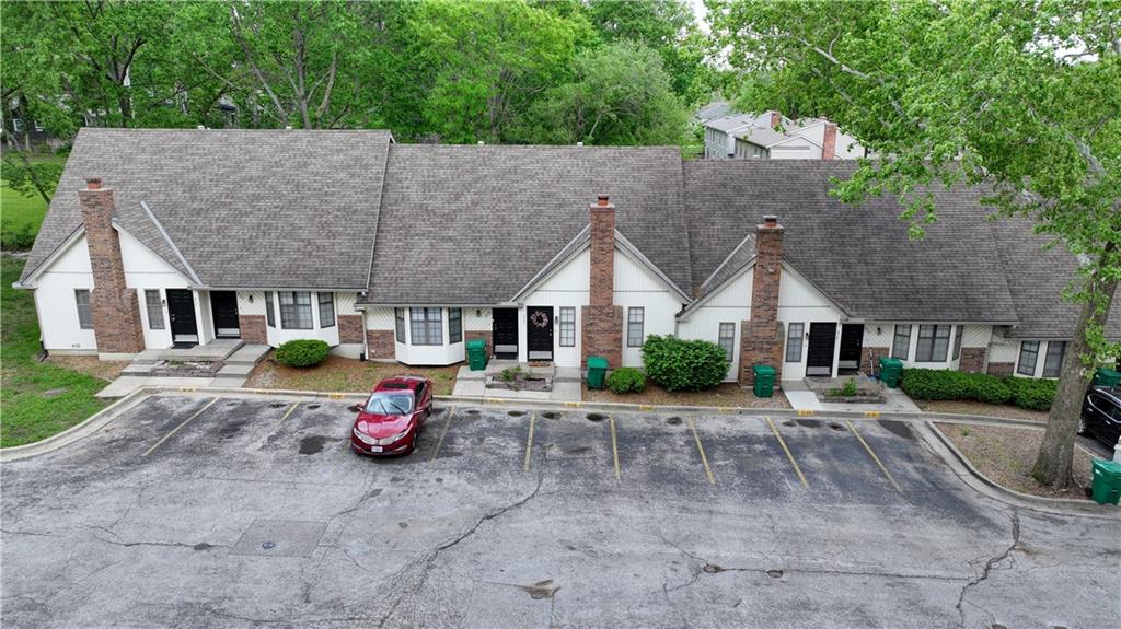 Photo 4 of 9730 Locust Street