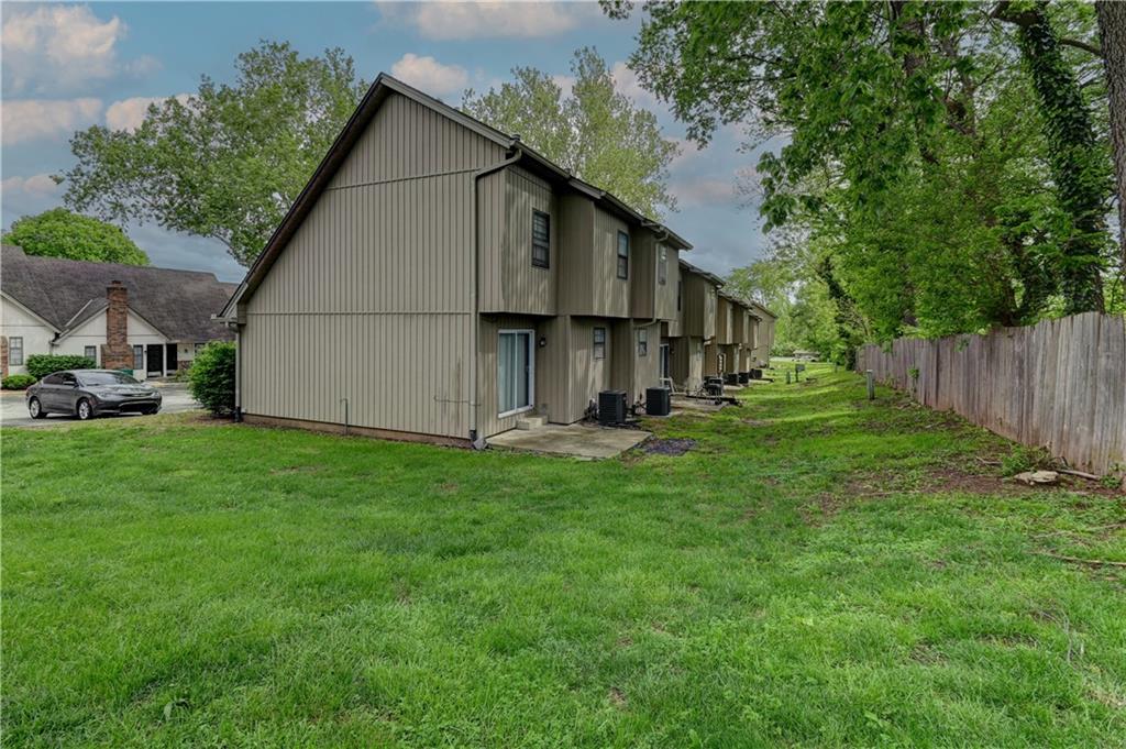 Photo 7 of 9730 Locust Street