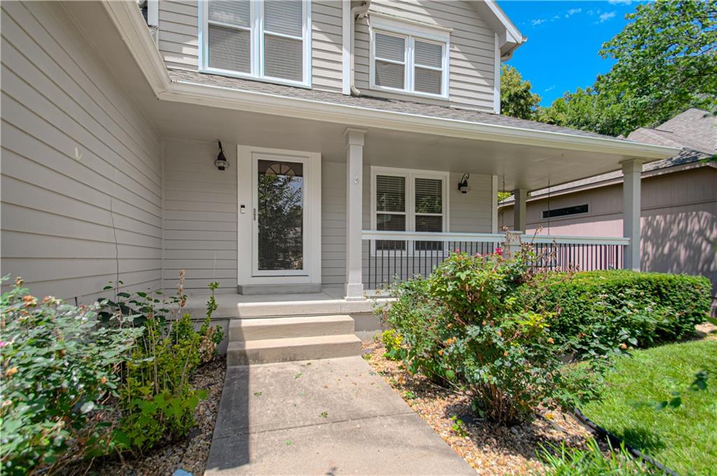 Photo 3 of 1500 Amesbury Avenue