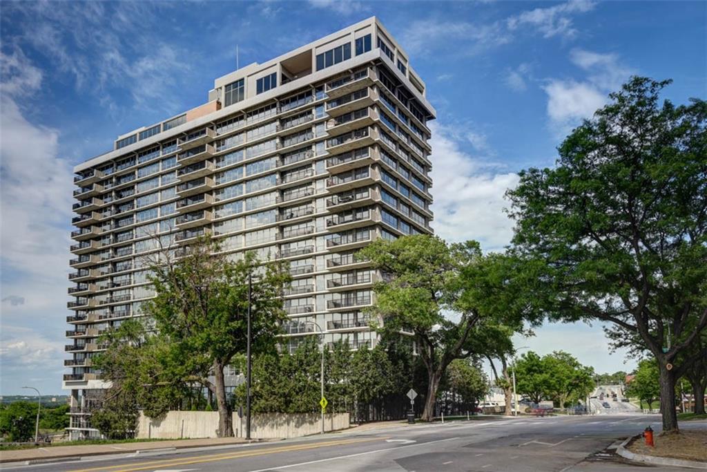 Photo of 600 E Admiral Boulevard #305