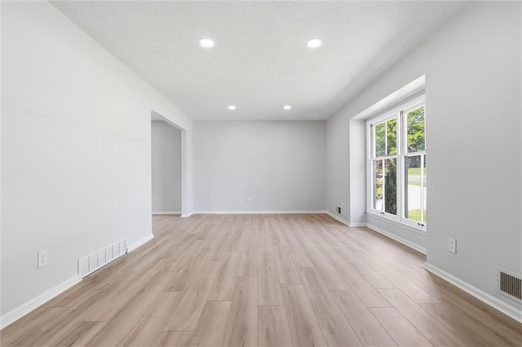 Photo 7 of 10200 Nall Avenue