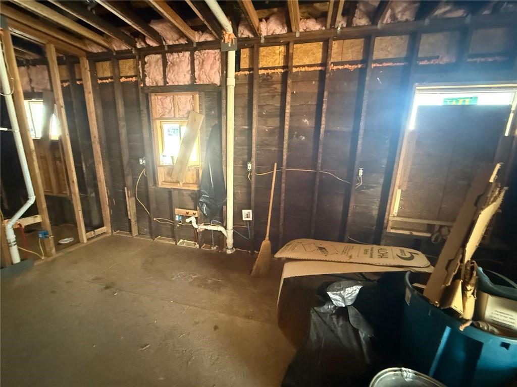 Photo 4 of 2210 Cleveland Avenue