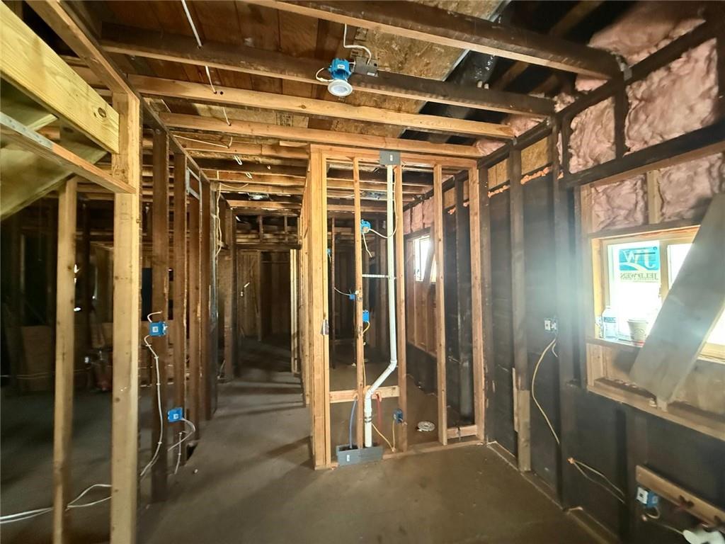 Photo 5 of 2210 Cleveland Avenue