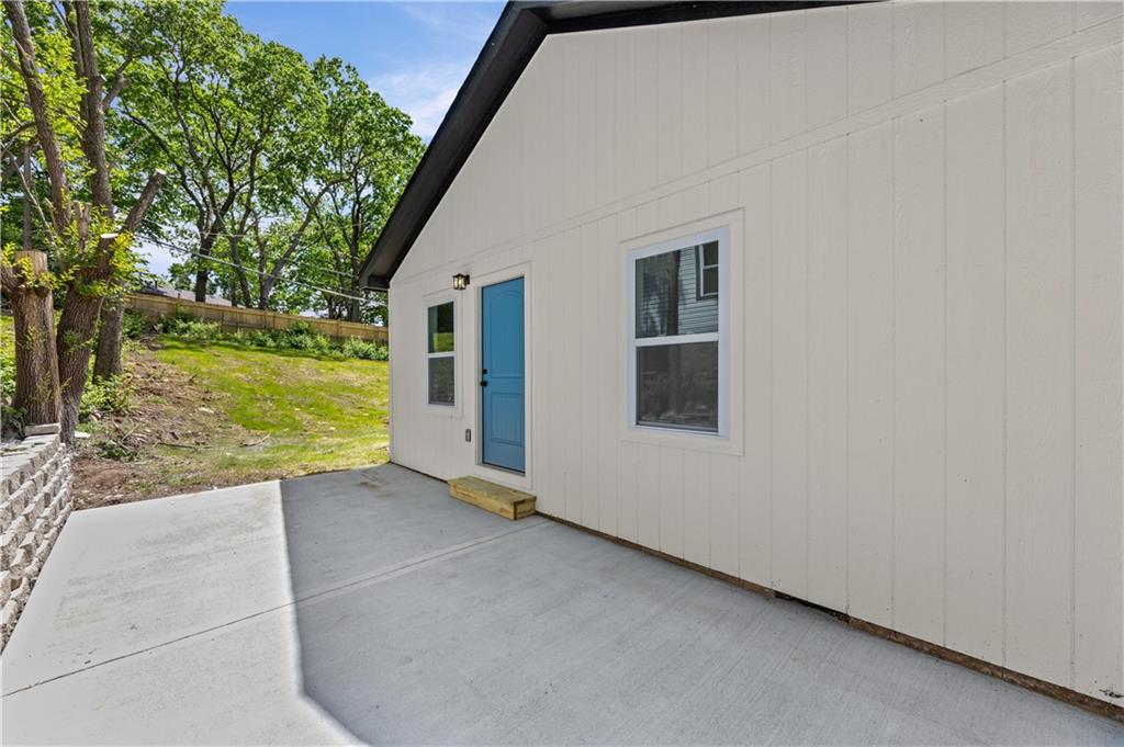 Photo 3 of 2815 S 24 Street