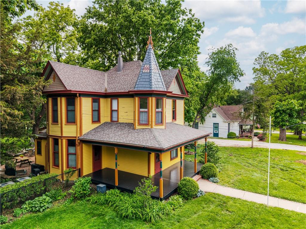 Photo 6 of 1704 SW Walnut Street