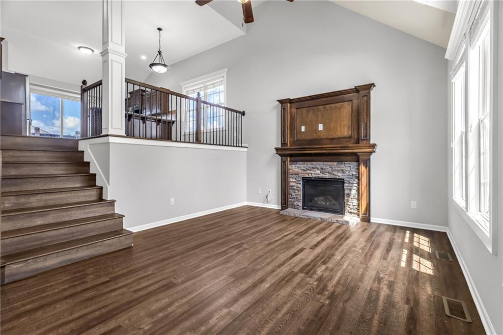 Photo 3 of 11420 Kimball Avenue