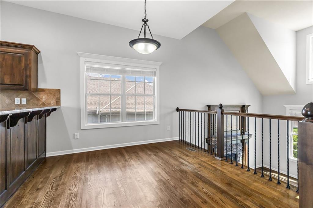 Photo 7 of 11420 Kimball Avenue