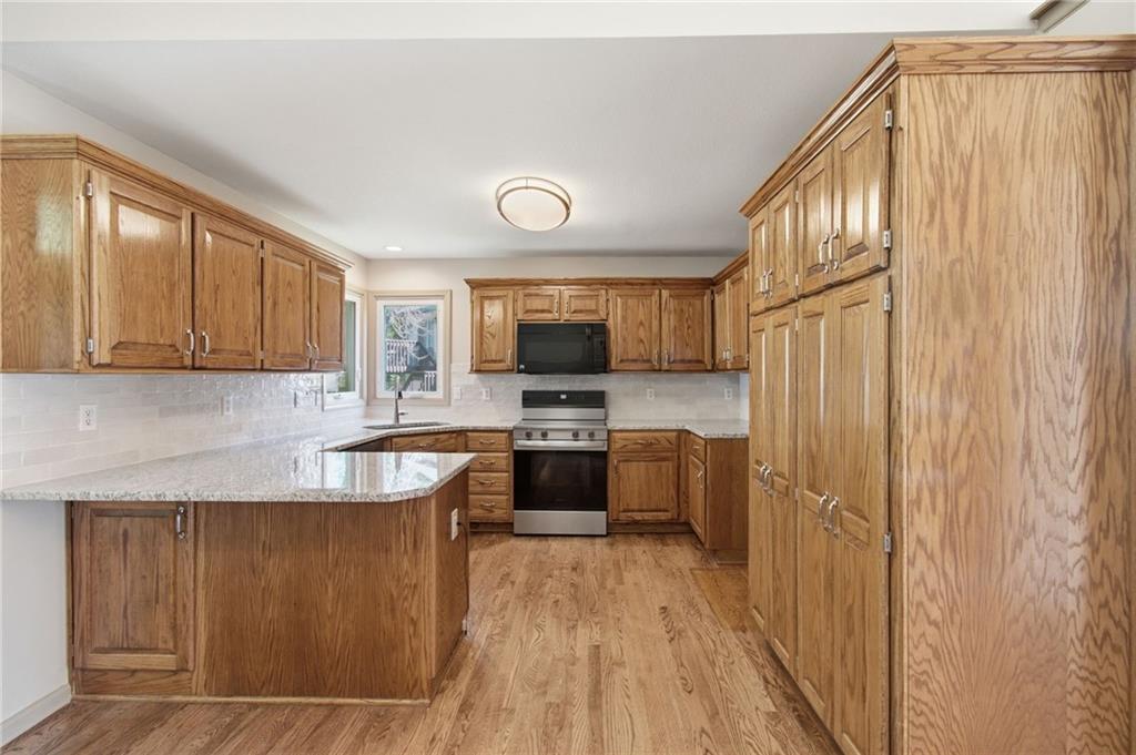 Photo 7 of 7324 N Richmond Avenue