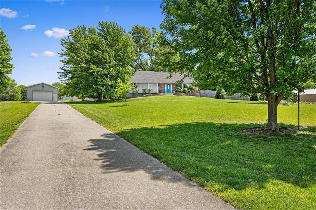 Photo 3 of 15813 Sugar Plum Road