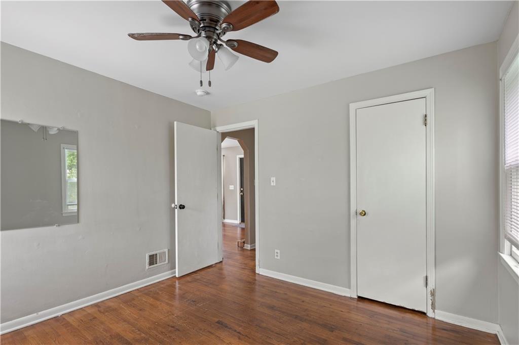 Photo 4 of 2816 NE 56th Street